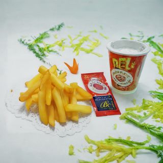 84 Patatine fritte