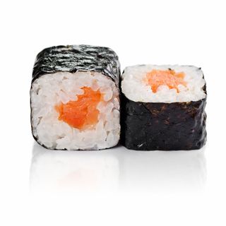 ролл с лососемсяке маки