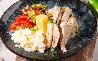 Куриная грудка с гарниром