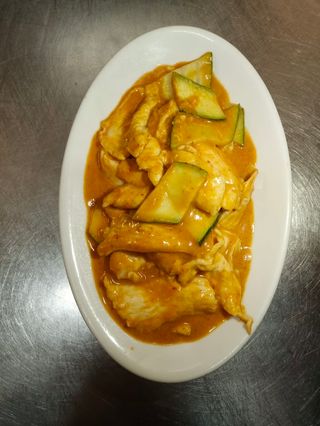 126. Pollo thai con curry rosso