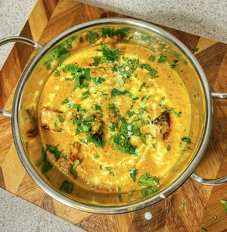 Plato curry principal korma