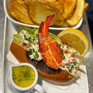 Dan's Lobster Roll (cold)