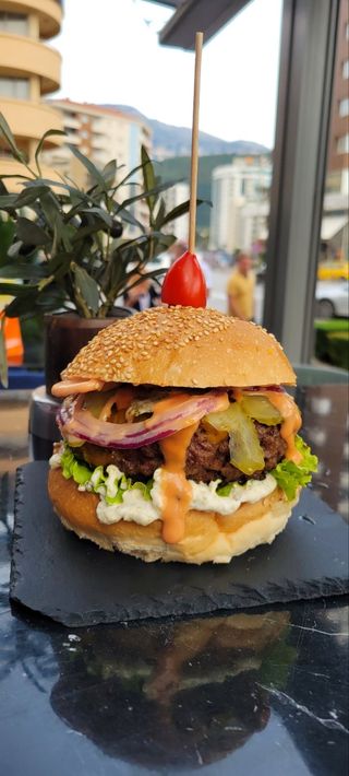 Angry burger 400 gr