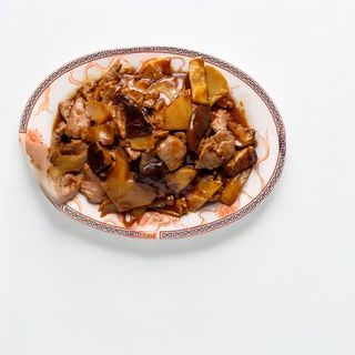 Ternera Con Setas Chinas Y Bambú