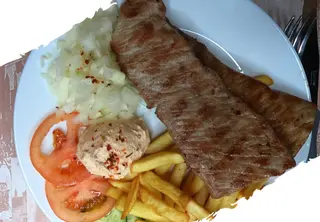 Bela vešalica