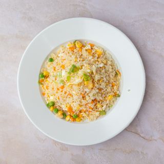 鸡蛋炒饭Prženi pirinač sa jajima 