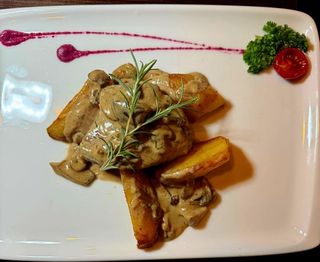 Marinirani biftek u umaku od vrganja