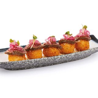 16.Krokiety z marynowaną wołowiną(255g)