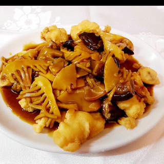 Calamares Con Bamboo Y Setas