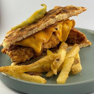 Tori Katsu Thai Gofre