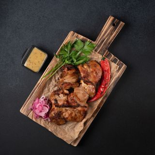 Шашлик з курячого стегна (100г)