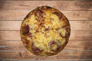 113. Pizza Salame Mini