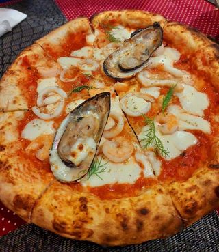Pizza Fruits De Mer
