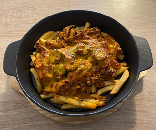 Pulled Pork cu cartofi pai