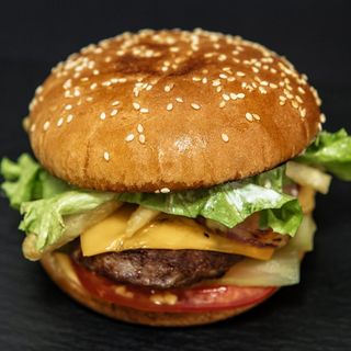 Американски бургер (450г)