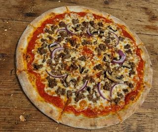 Pizza Bolonhesa