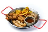 Куриные колбаски с квашеной капустой