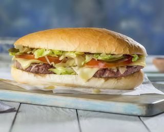 Bocadillo Completo De Hamburguesa