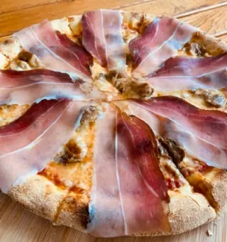Pizza Bobby