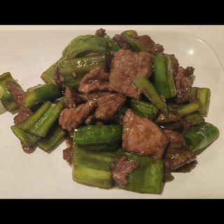 Ternera con pimientos verdes 