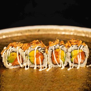 Uramaki Crispy Sake 8 Pzs.