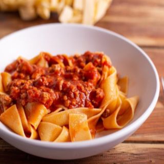 Tagliatella a la boloñesa