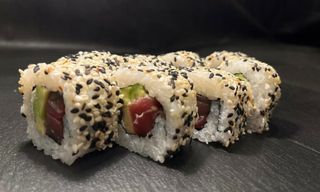 Uramakis de maguro (8 uds.)