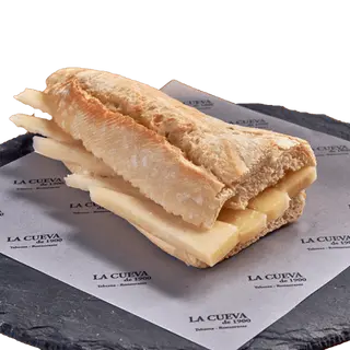 Bocadillo de Queso viejo