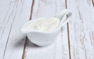 Sos de iaurt cu menta