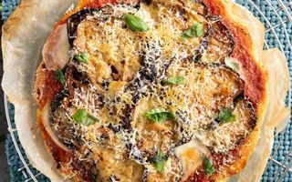 Focaccia con la parmigiana - intera