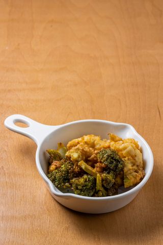 Брокколи с цветной капустой в кляре (150г)