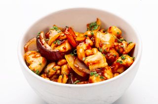 POLLO SALTATO CON ARACHIDI E VERDURE  花生炒鸡丁