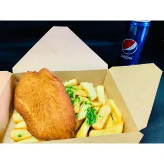 Escalope con patatas y bebida (lata)