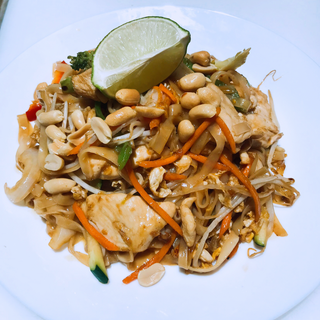 Pad thai de pollo