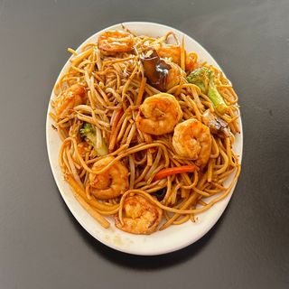 Chao-Min com Camarão