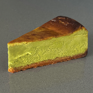 Uji Matcha Basque Cheesecake (Porción)