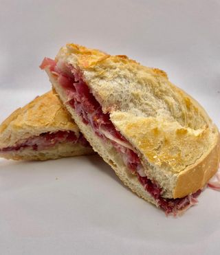 Bocadillo De Paleta ibérica