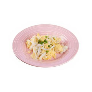 Sartén De Huevos Rotos Con Bacalao