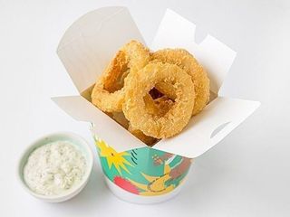 Кільця кальмару з соусом тар-тар