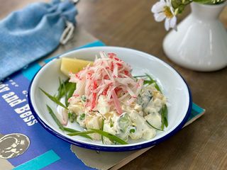 Олів’є зі сніжним крабом (220g)