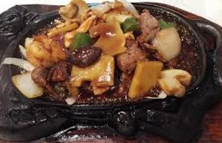 Plato de familia feliz