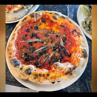 Pizza Napoletana (33 Cm.)