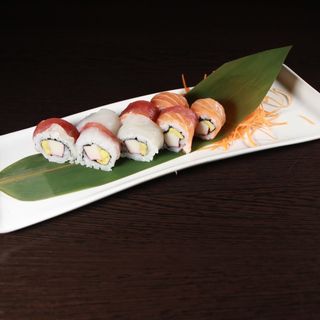 156. Uramaki Rainbow