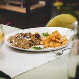 Ćureća prsa u sosu od suvih šljiva + Coca-Cola