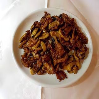 Ternera Con Champiñones N°85