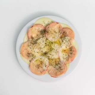 Tomate con Provolone