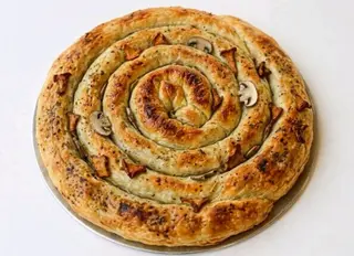Domaća sukana pita sa ŠAMPINJONIMA (POSNO) 1kg