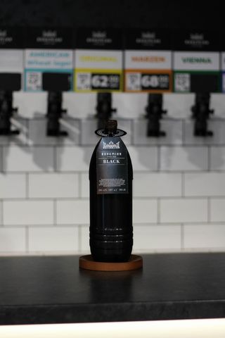 Пиво Black (2л)