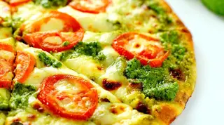 Pizza al pesto