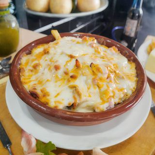 Patatas Locas Andaluzas (1/2 porción)